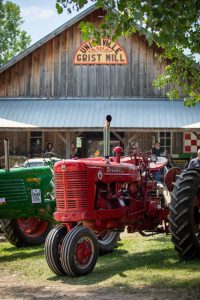 Vintage Tractors, Union Thresheree, Symco