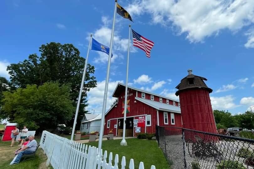 Thresheree Welcome Barn