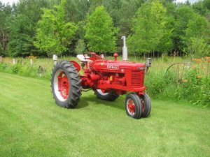 Red Tractor, Union Thresheree, Symco